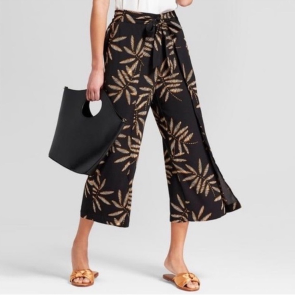 Black and Brown Leaf Print wide leg Pants